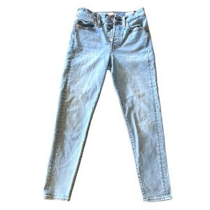 Levi ‘s Wedgie Fit Button Front Jeans